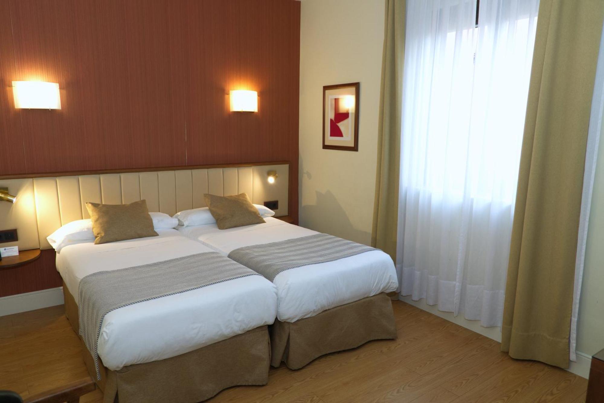 Hospedium Hotel Los Condes مدريد الغرفة الصورة